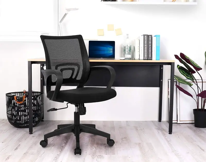 Don’t let the simple, unassuming looks of the Neo Chair Office Computer Desk Chair with Ergonomic Mid Back Cushion deceive you. This chair is among the all-time favorite chairs on Amazon for a reason.