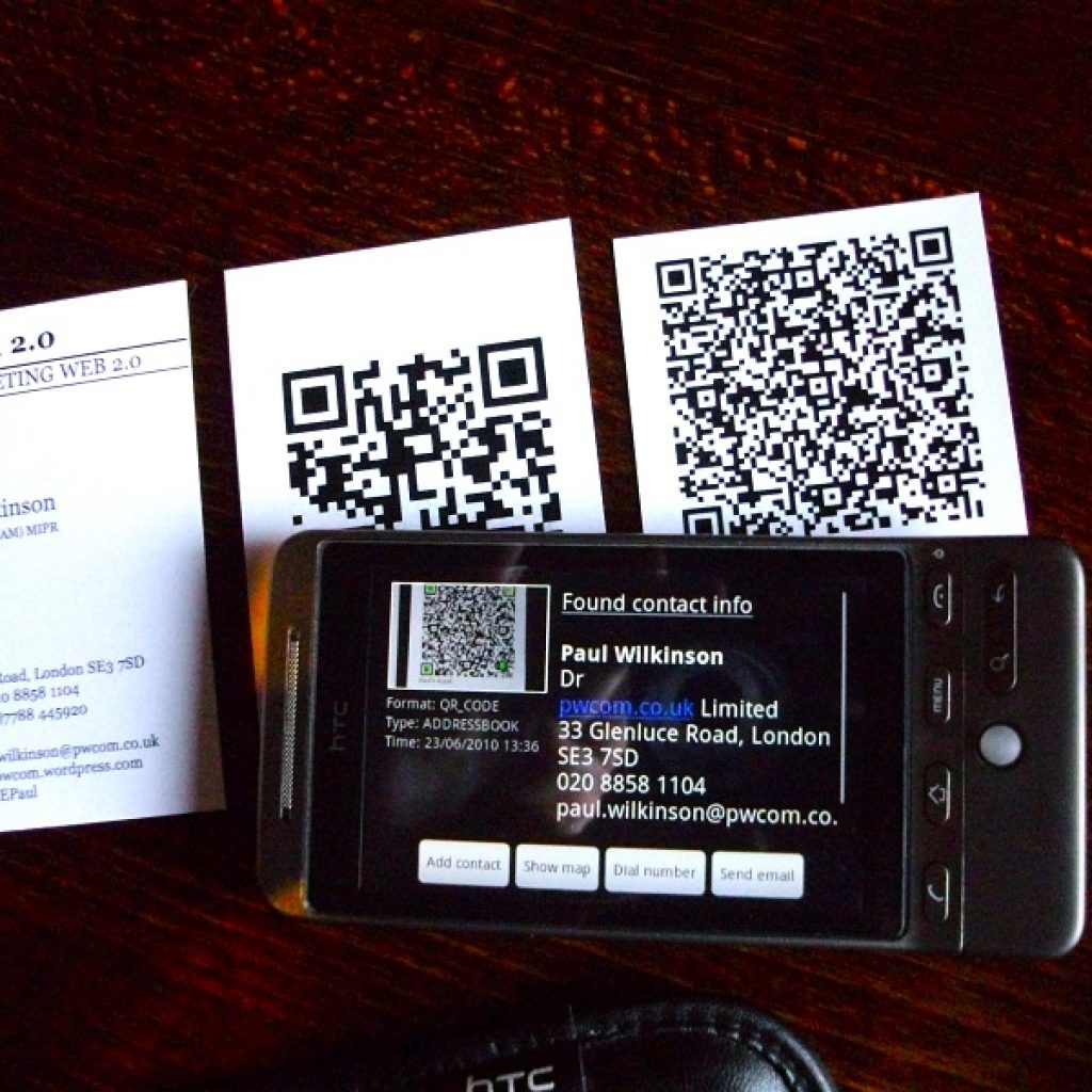 One of the most exciting trends in printed business cards these days involves the integration of interactive features like QR codes or NFC chips. 