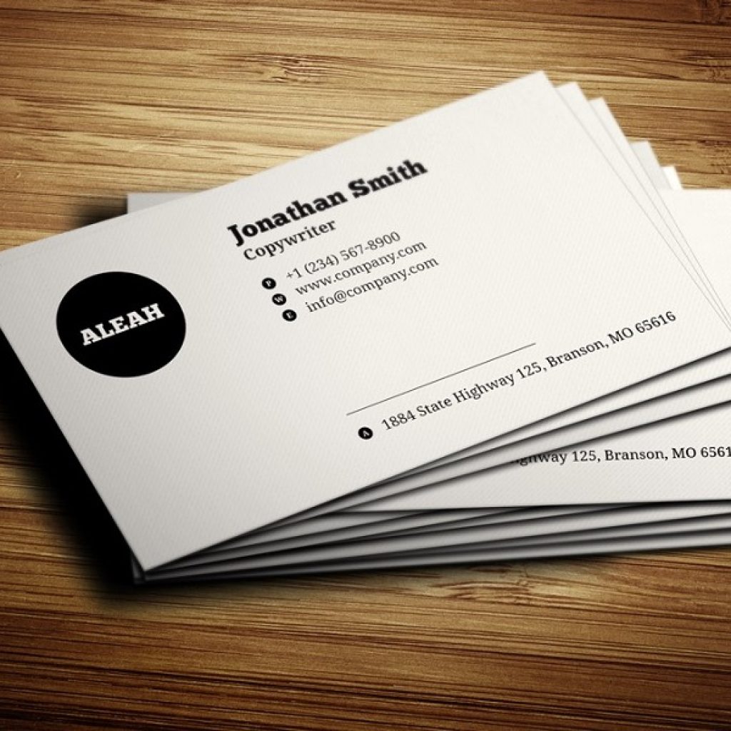 The purpose of a minimalist business card is twofold: to make a memorable impression and to communicate professionalism.